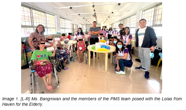 Ms. Bangniwan and the members of the PMS team posed with the Lolas from Haven for the Elderly. 