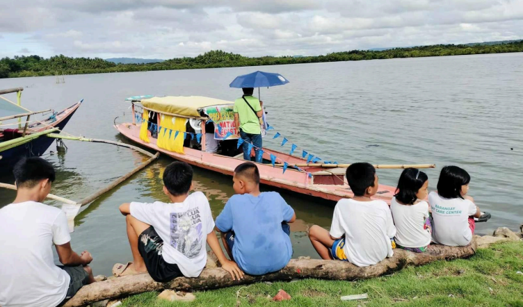 Children in Laoang